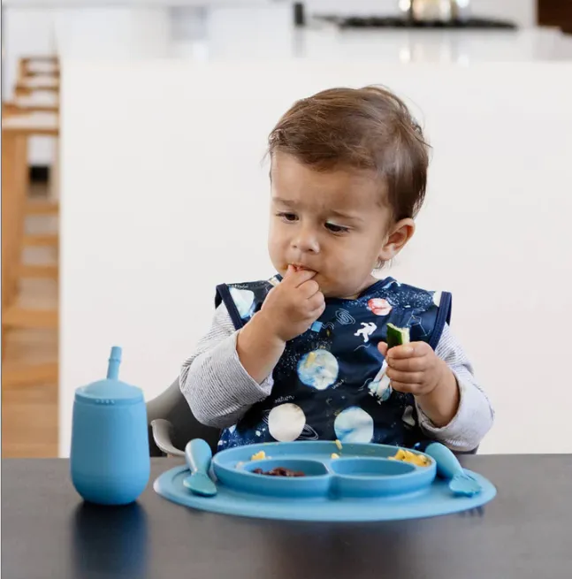 EZPZ Mini Cup   Straw Training Set - Blue