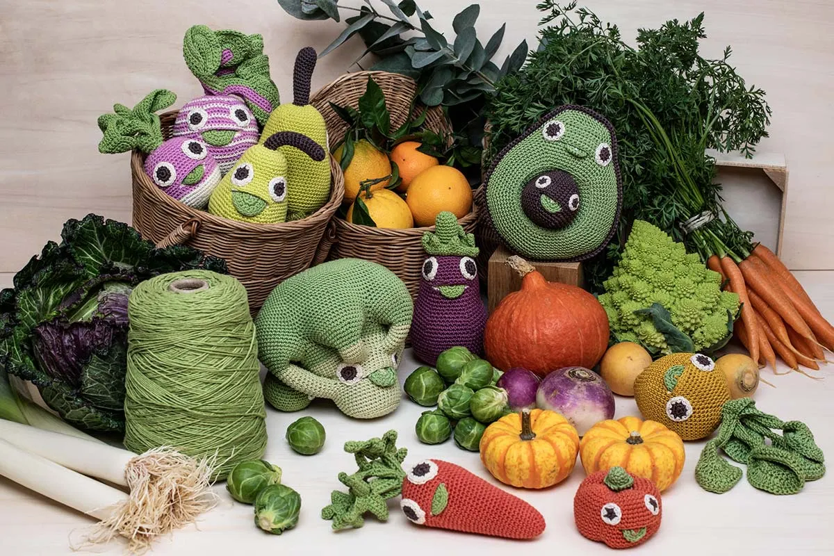 MyuM Oliver Turnip Rattle Toy